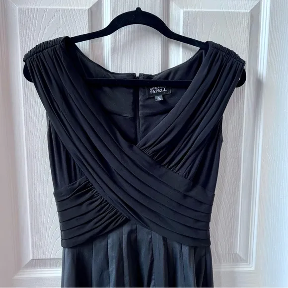 ⭐️ Adrianna Papell Women's Black Satiny Fit &amp; Flare Pleated Cocktail Party Dress