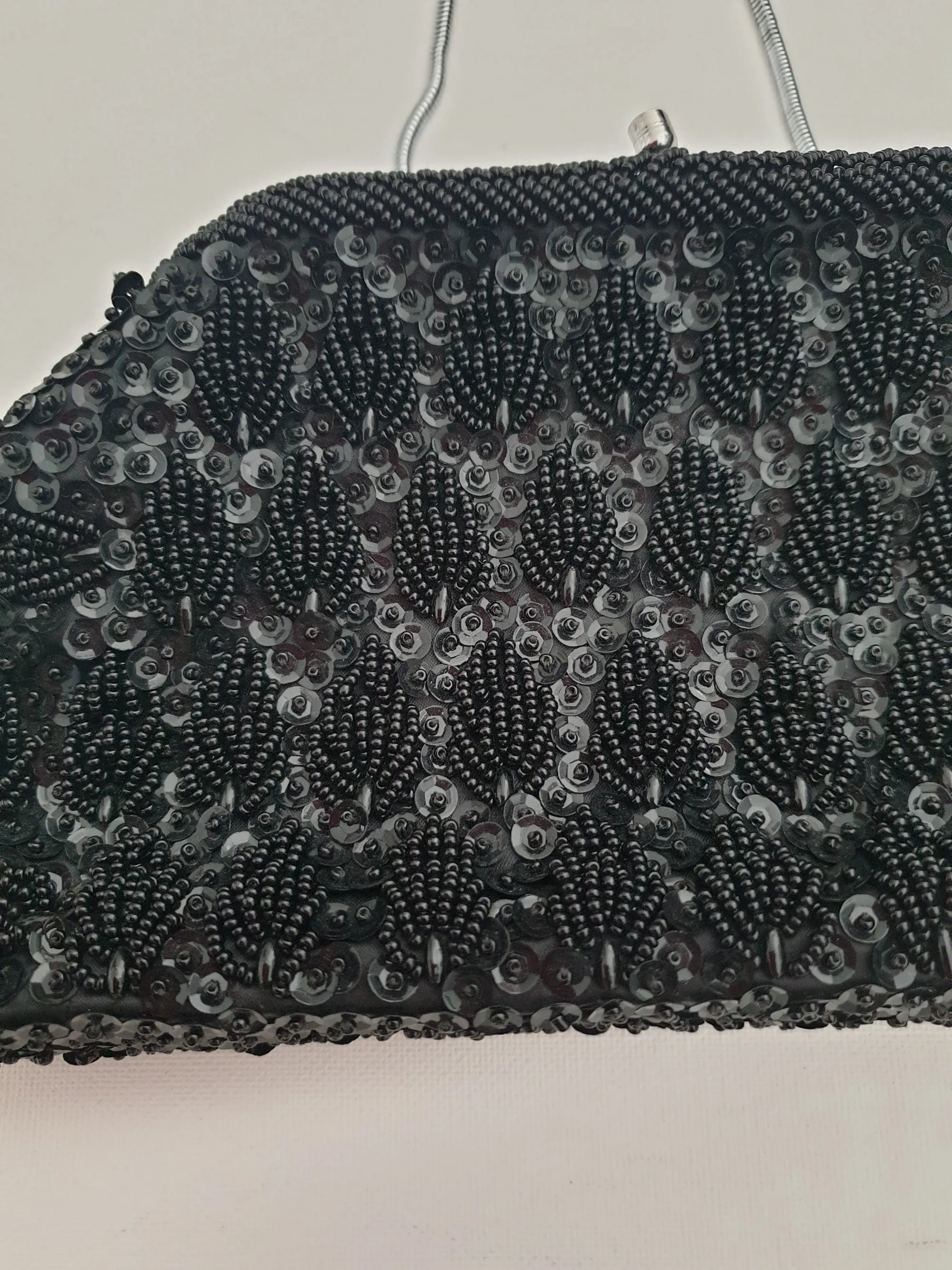 1960s Black Beaded Purse with Silver Tone Chain
