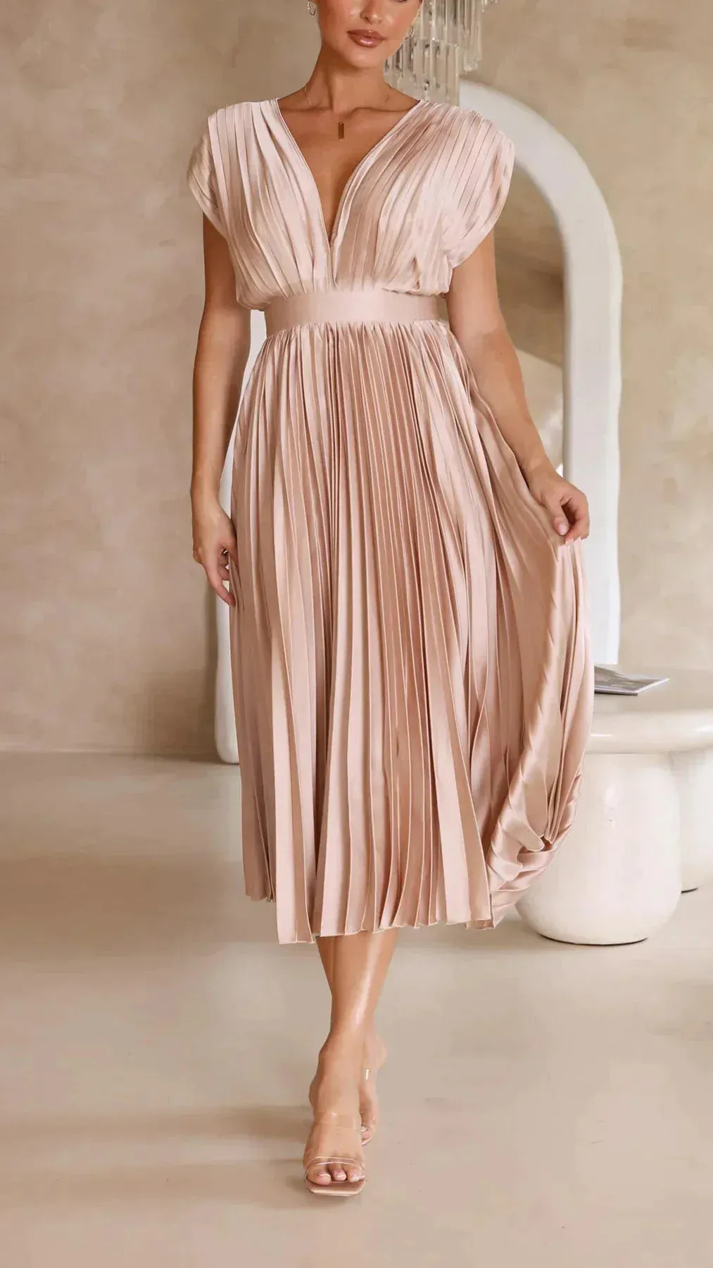 Alexandra - Elegant sexy pleated dress