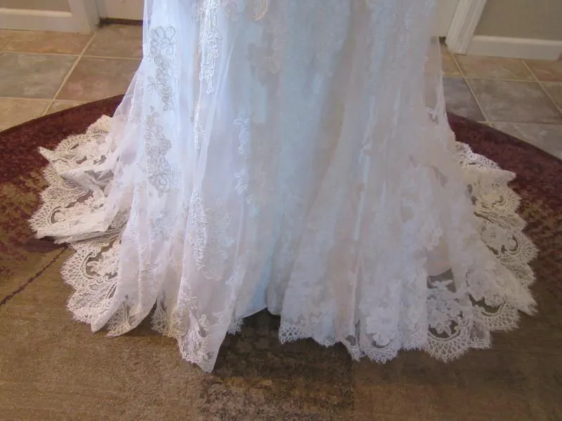 Allure Bridals 2800