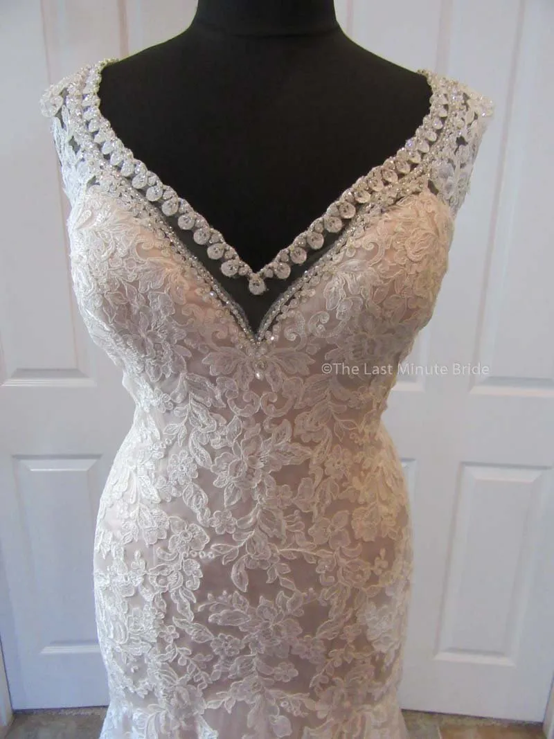 Allure Bridals W411