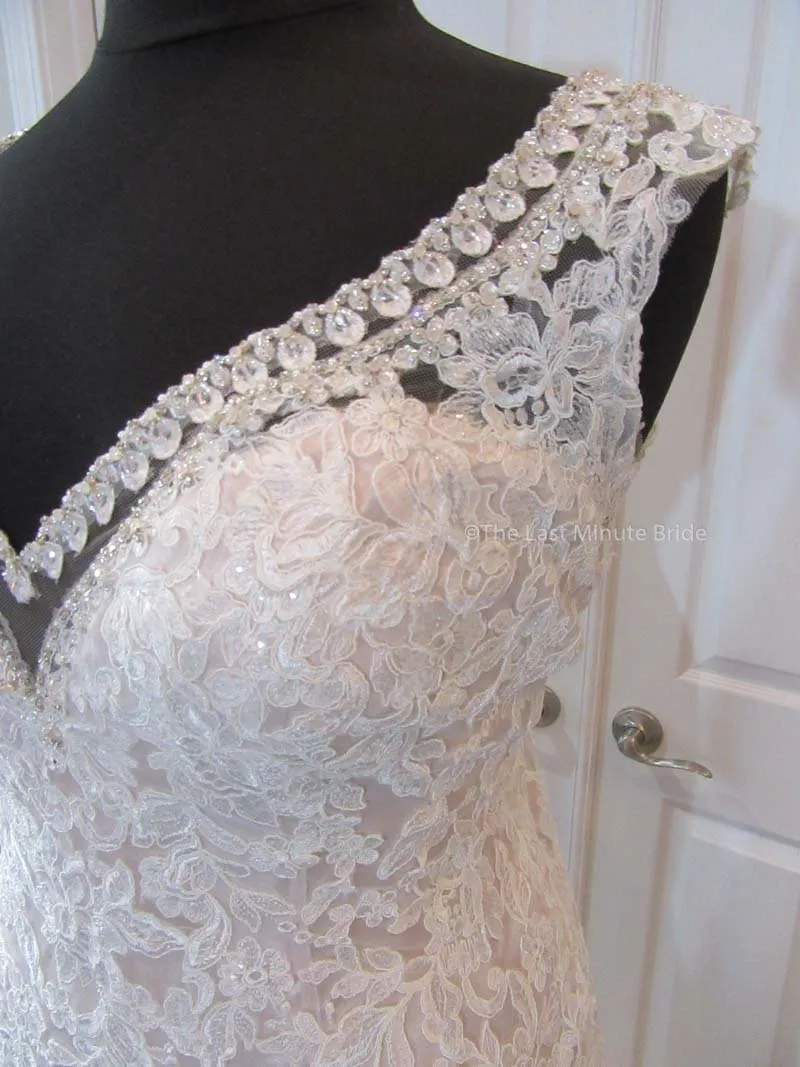 Allure Bridals W411