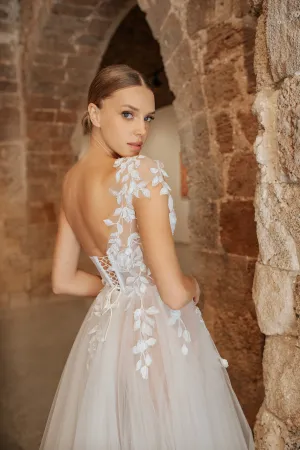 Andorra Asymmetrical Vine Embroidered Bridal Dream Dress