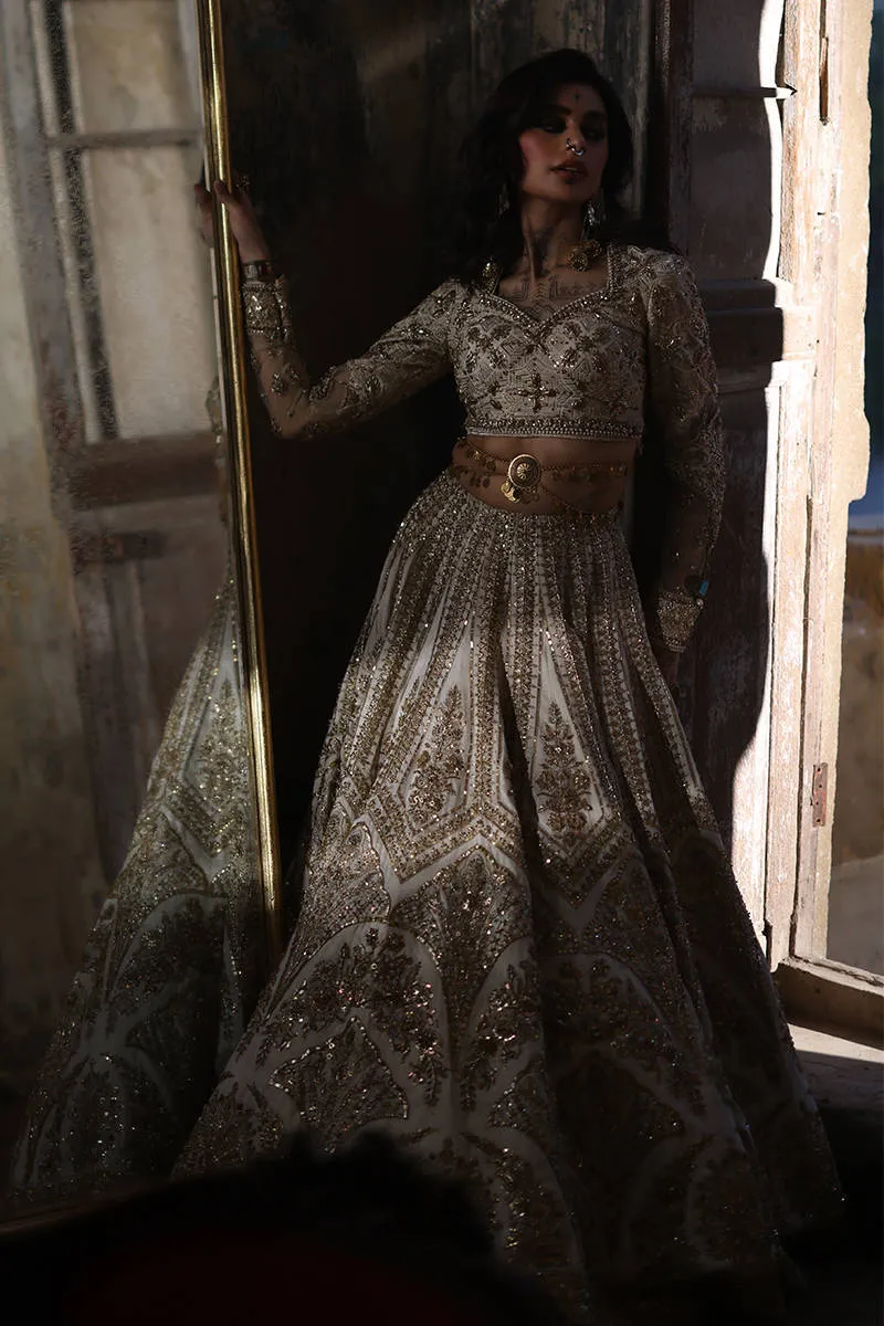 Bibbojaan  Pearl White and Gold