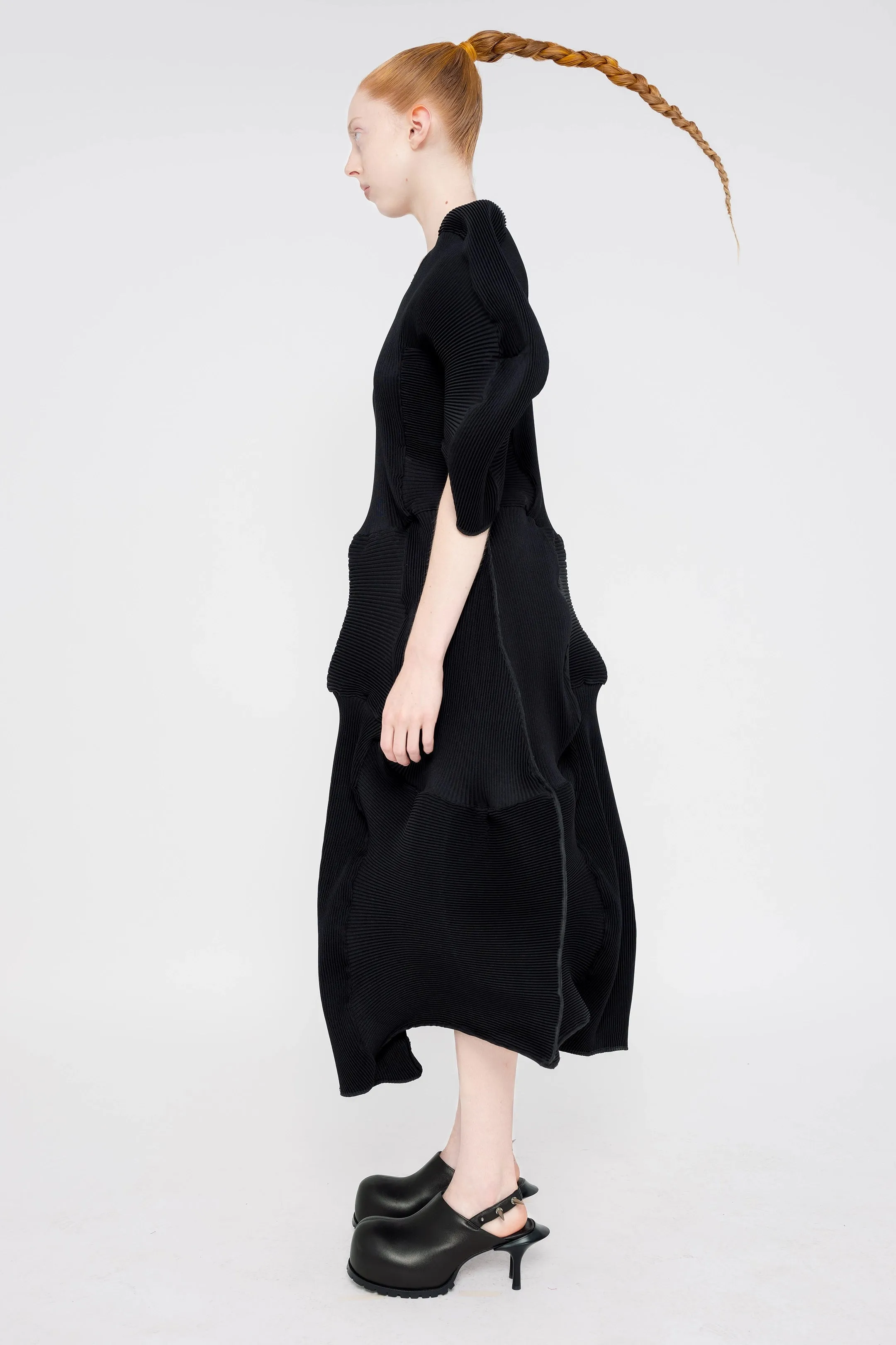 BLACK BIG SLEEVE WAFFLE DRESS