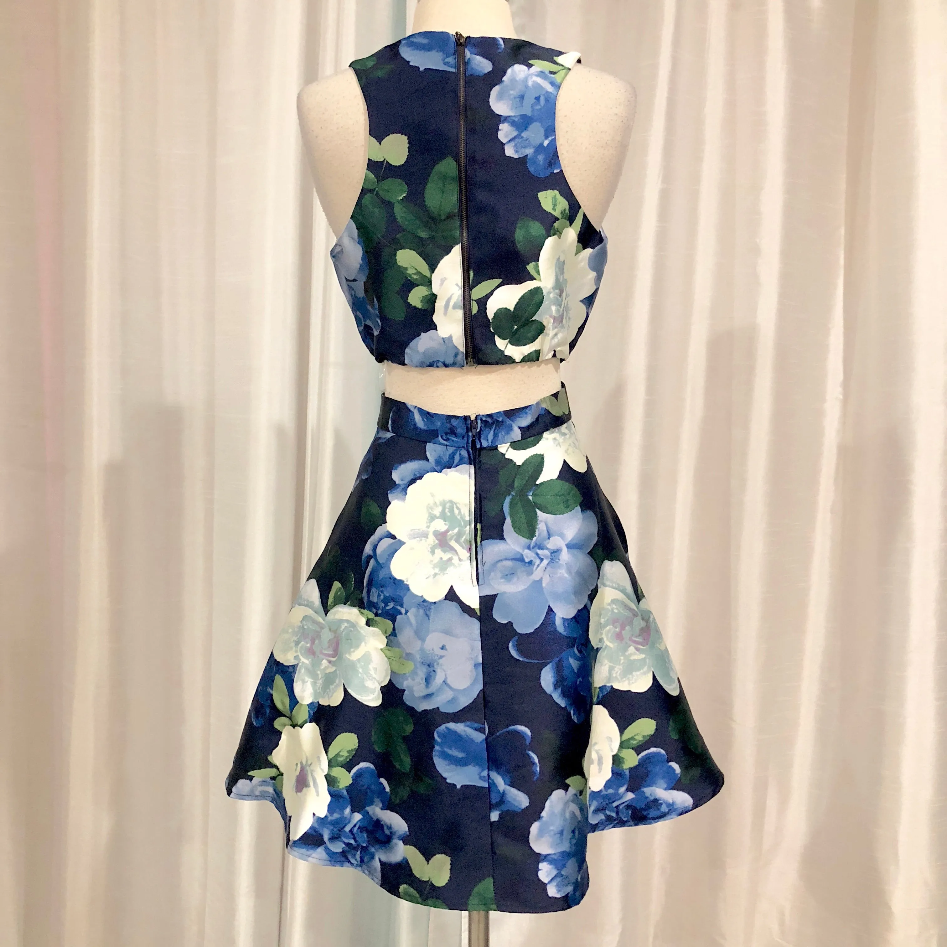 BOUTIQUE Short Blue Floral Two Piece Illusion Gown Size 11 NWOT