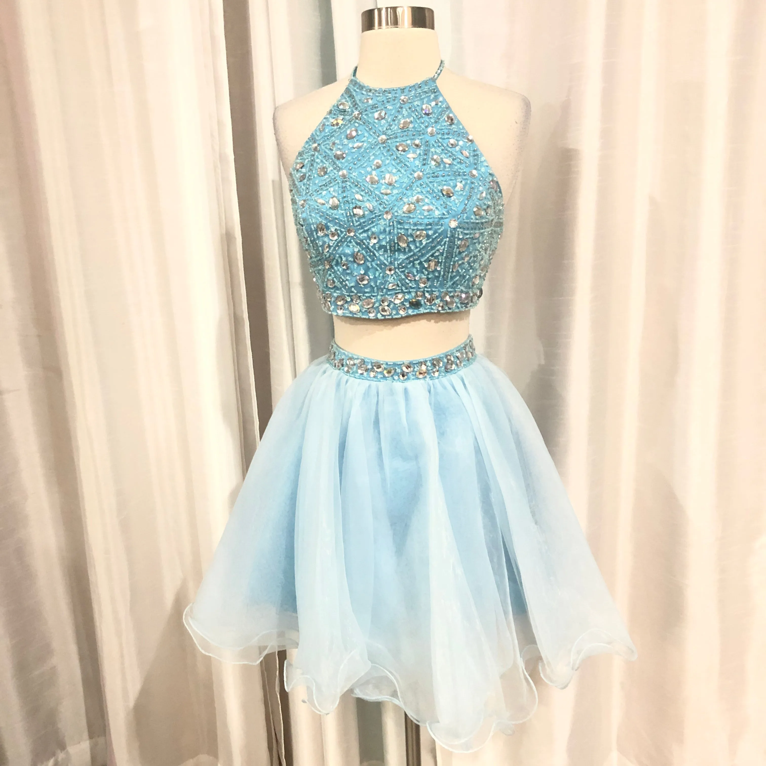 BOUTIQUE Short Light Blue Two Piece Gown Size 6
