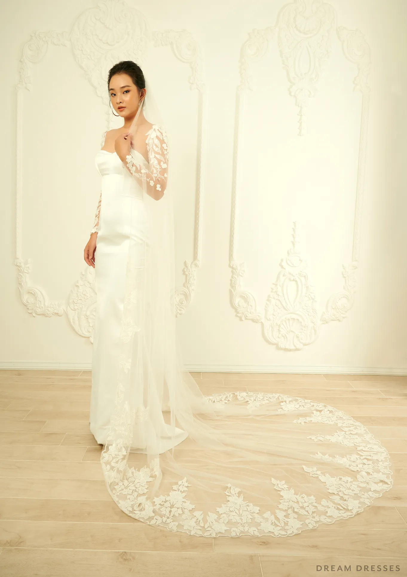 Cathedral Floral Lace Veil (#Giada)