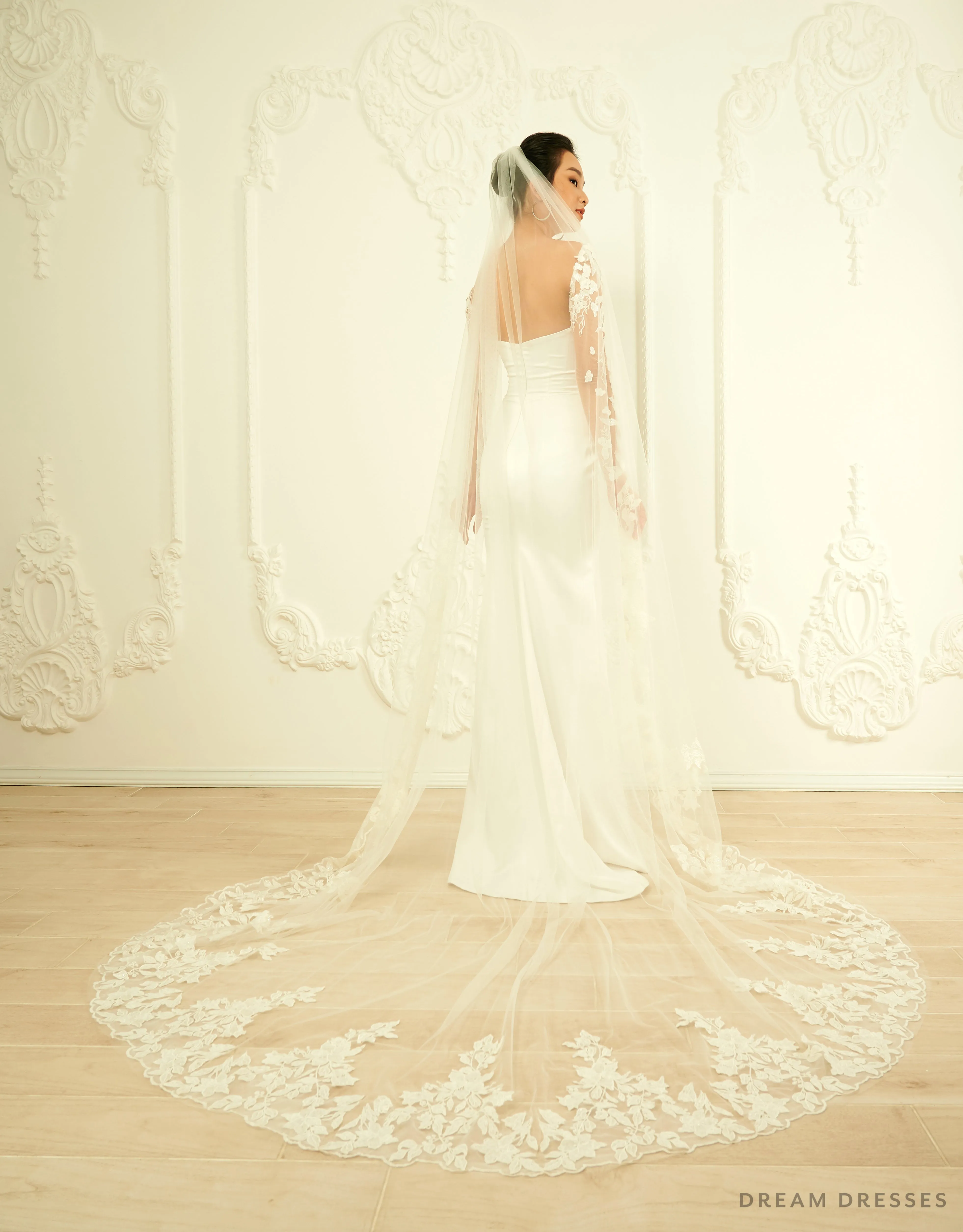 Cathedral Floral Lace Veil (#Giada)
