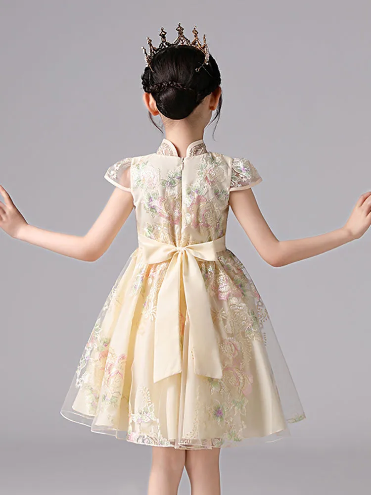 Champagne Designed Neckline Short Sleeves Bows Short Kids Party Dresses