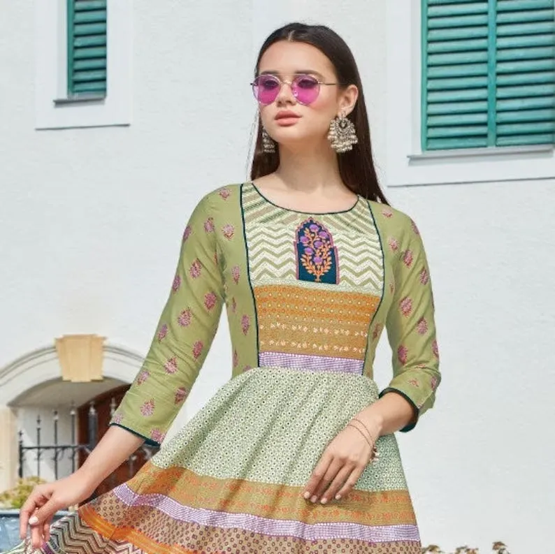 Charming Light Green Round Neck Printed Slub Rayon Long Dress