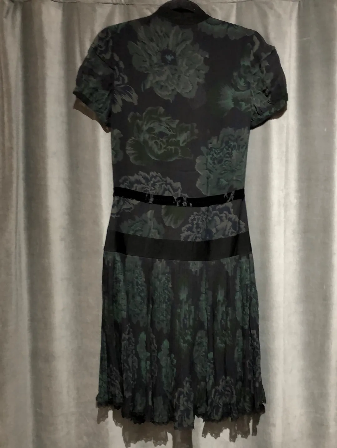 COACH X KAFFE Mock Collar Short Sleeve FASSETT Pleated Bottom Dress