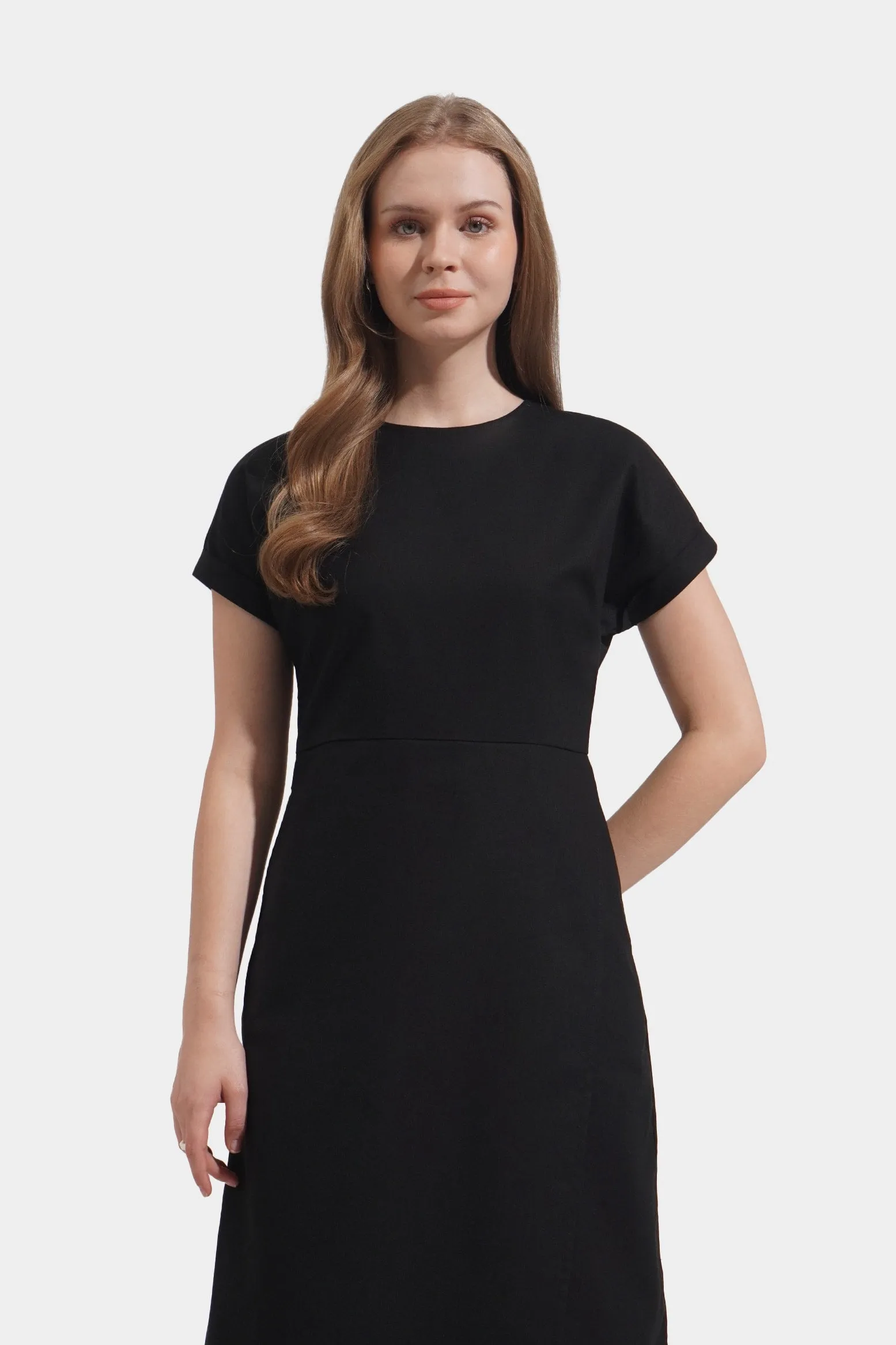 Cut-Out Waist Detail