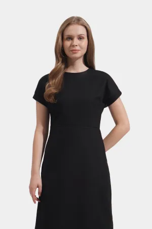 Cut-Out Waist Detail