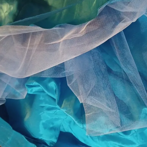 DALIA, BEAUTIFUL CINDERELLA TYPE DRESS, LOTS OF BEADING, LOTS OF LAYERING.