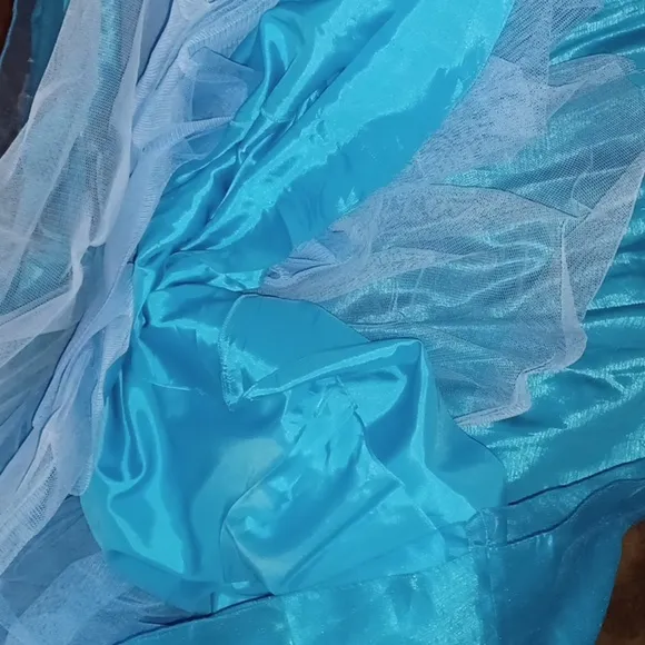 DALIA, BEAUTIFUL CINDERELLA TYPE DRESS, LOTS OF BEADING, LOTS OF LAYERING.