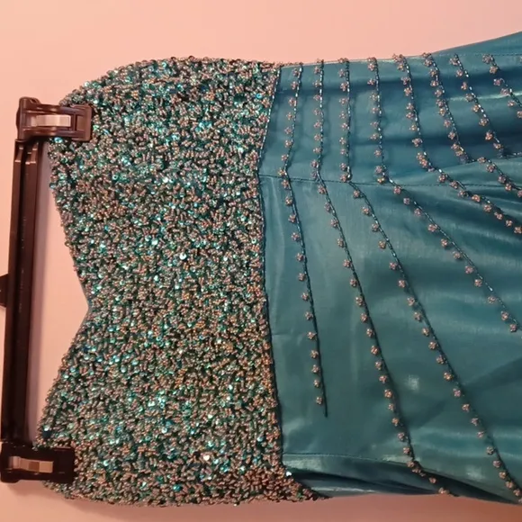 DALIA, BEAUTIFUL CINDERELLA TYPE DRESS, LOTS OF BEADING, LOTS OF LAYERING.