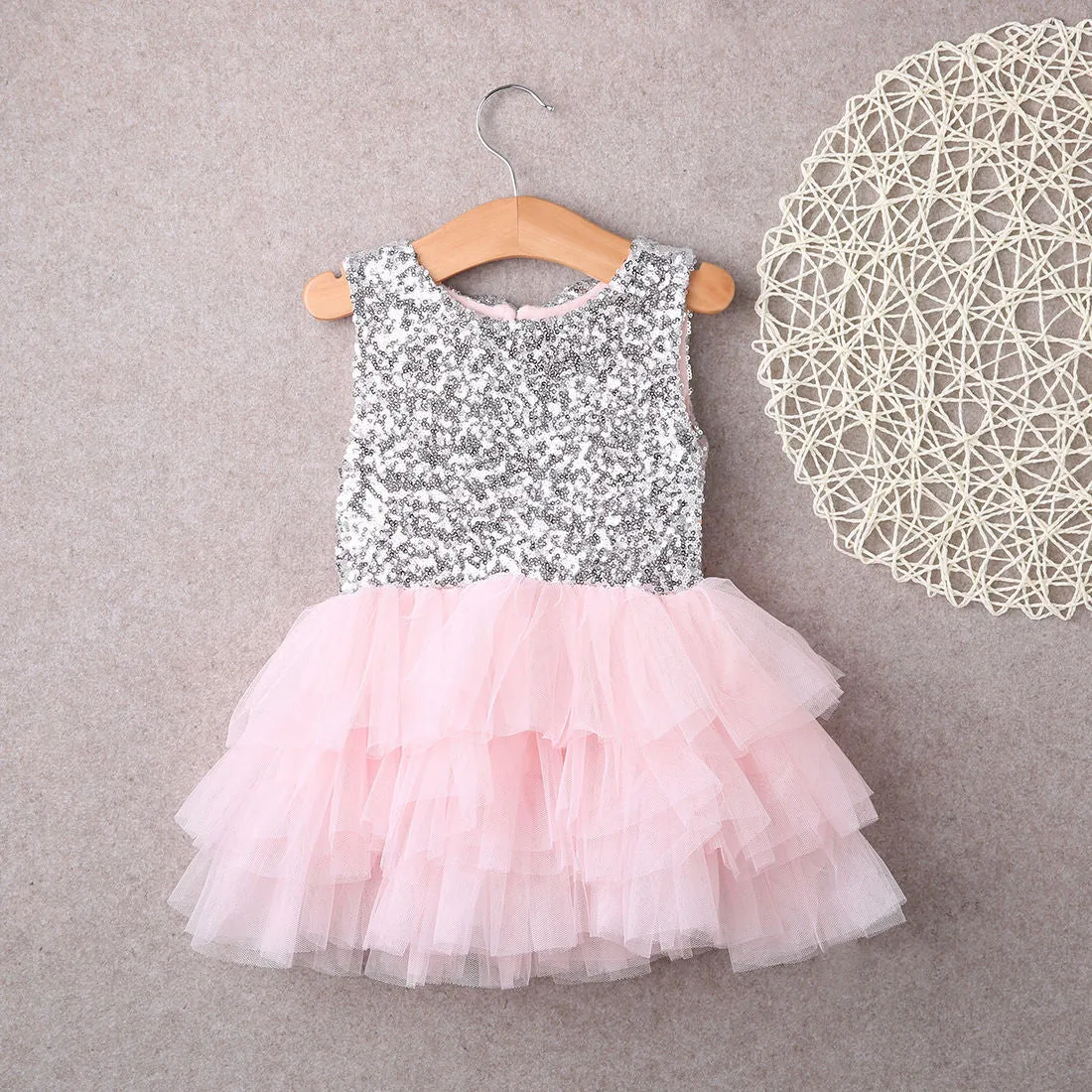 Dresses Baby Children Girl Sequins Backless Bow Gold Lace Tulle Ruffled Party Mini Ball Gown Formal Dress Fashion Girl