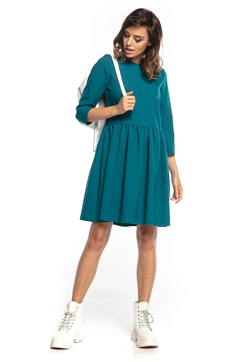 Elegant Pleated Midi Dress