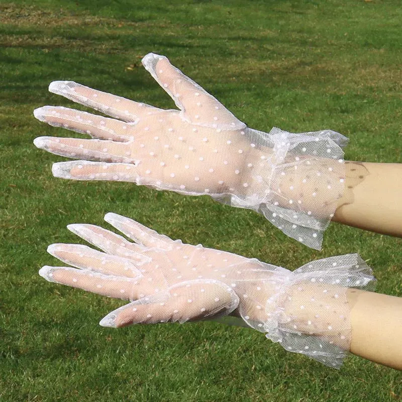 Elegant Wedding Bridal Gloves Soft Tulle Dots Ruffle Short Lace Gloves Bridesmaid Gloves Party Mittens Wedding Accessories