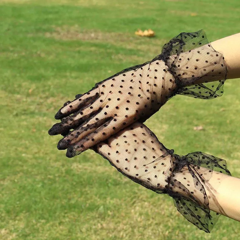 Elegant Wedding Bridal Gloves Soft Tulle Dots Ruffle Short Lace Gloves Bridesmaid Gloves Party Mittens Wedding Accessories