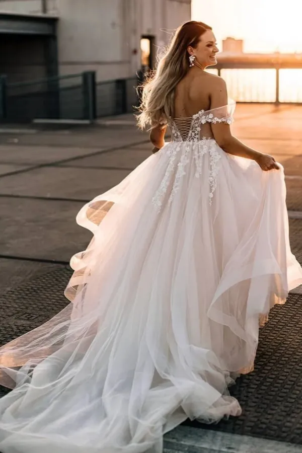 Fabulous Tulle A-line Lace Appliques Off-the-Shoulder Wedding Dresses, MW1096