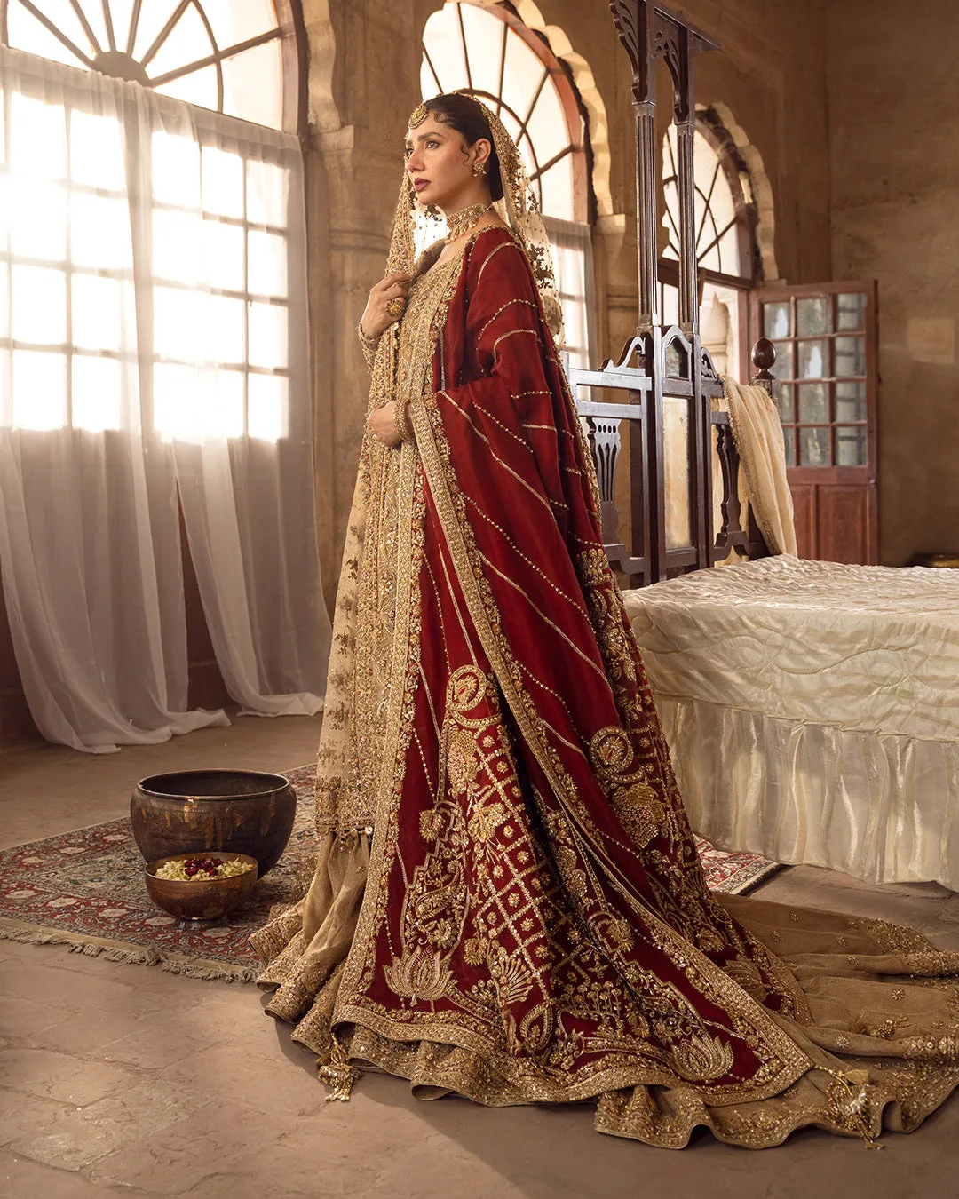 Farshi  lehenga Gold Dupatta  Pakistani brides
