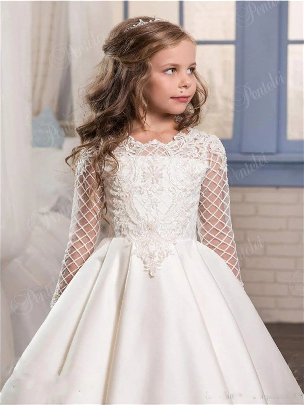 Girls White Lace Long Sleeves Communion Gown
