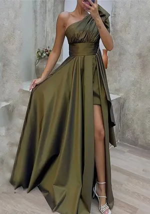 Graceful One-Shoulder Asymmetrical Gown with Dramatic Silhouette