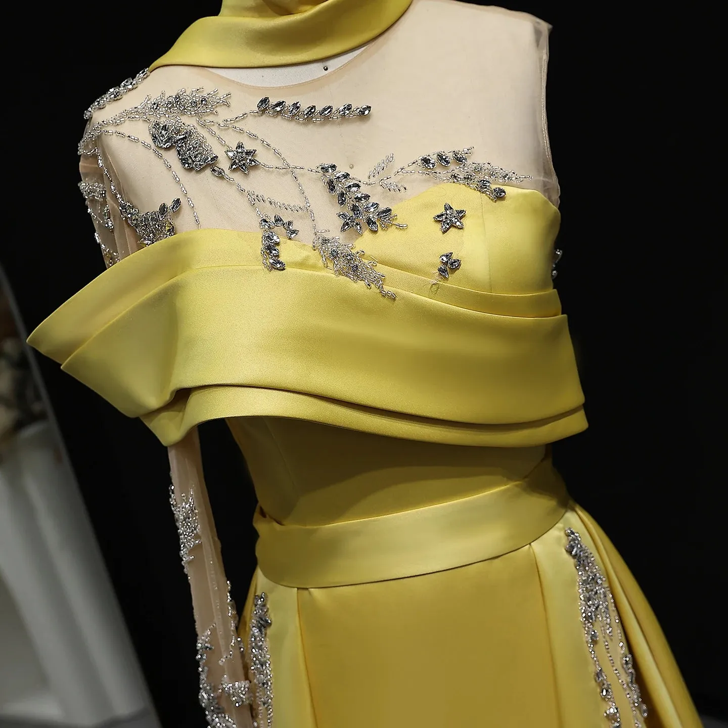HELEN Luxury Elegant Yellow Satin Evening Gowns with Overskirt