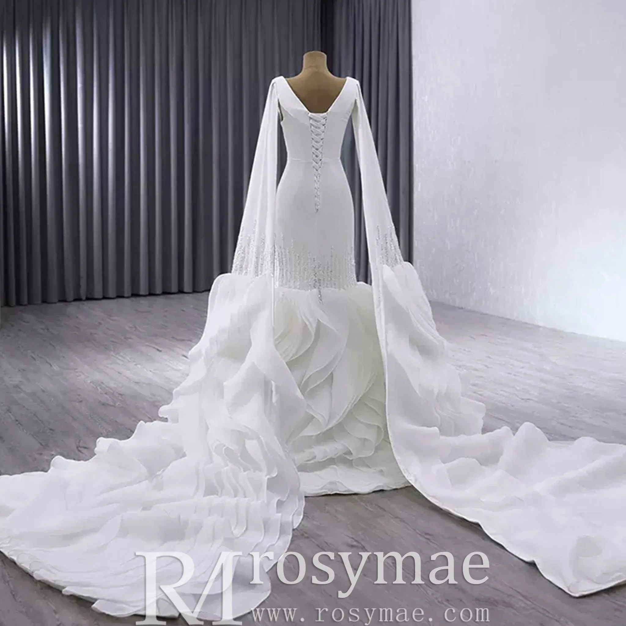 High-end Unique Ruffles Trumpet Wedding Dress With Long Sleeve
