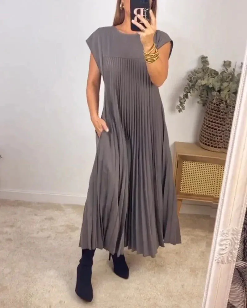Iru® | Sleeveless Pleated Dress