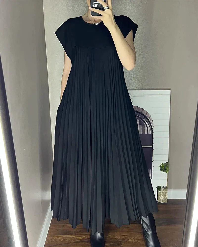 Iru® | Sleeveless Pleated Dress