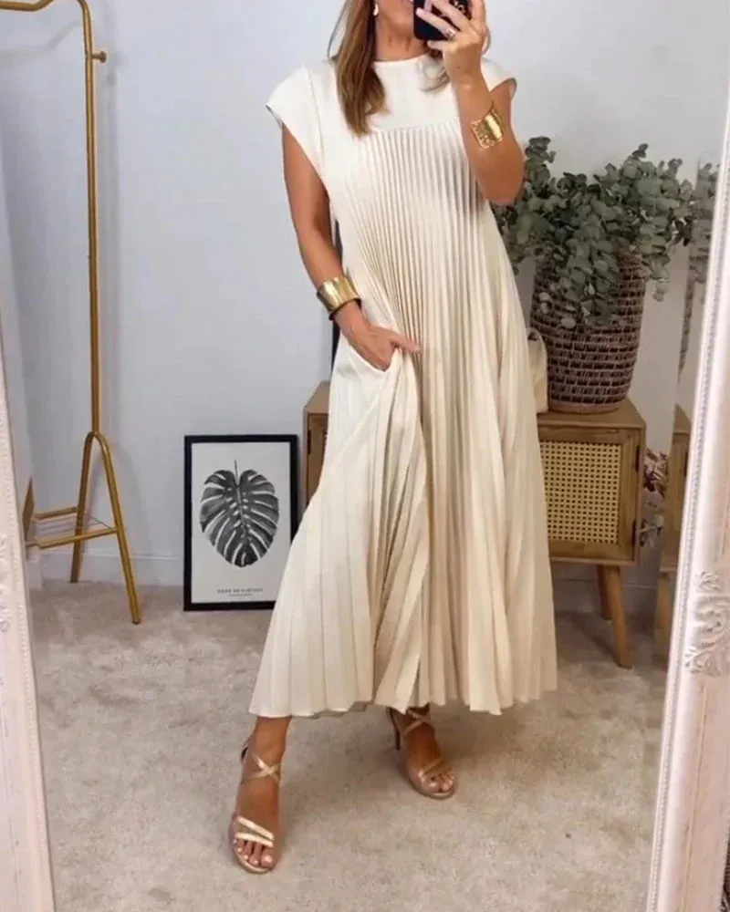 Iru® | Sleeveless Pleated Dress
