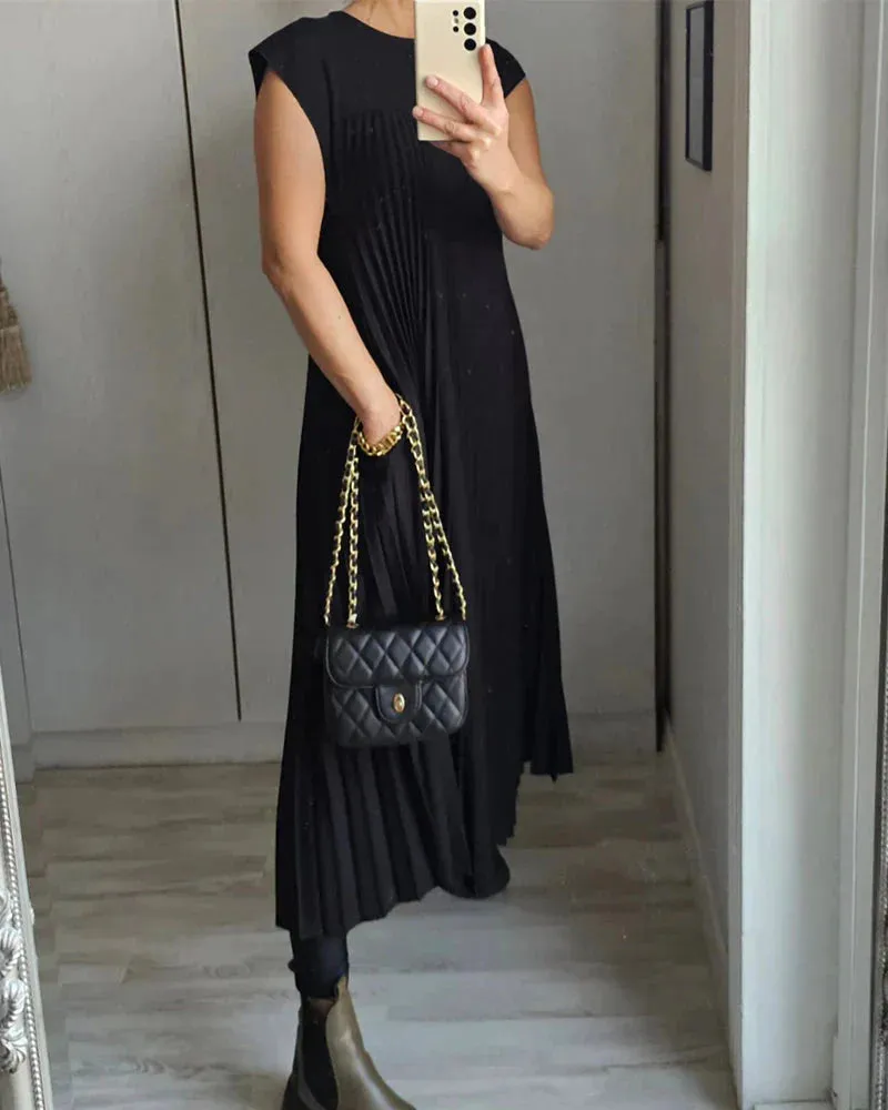 Iru® | Sleeveless Pleated Dress
