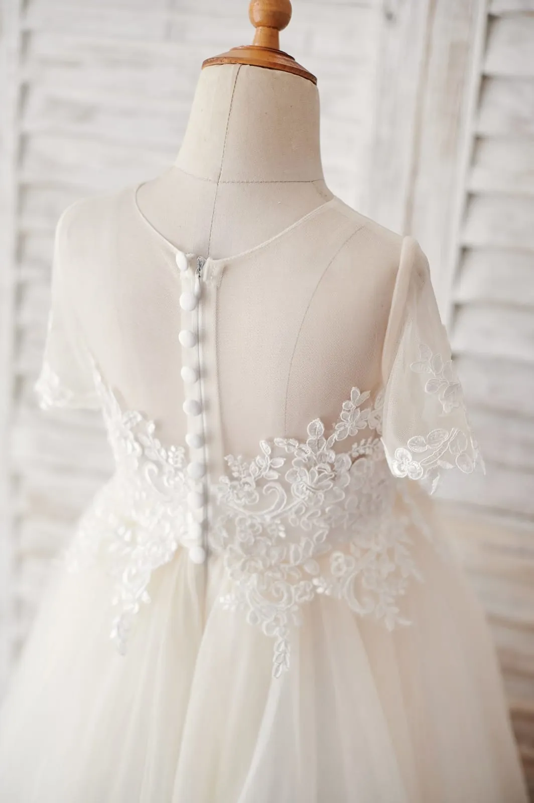 Ivory Lace Champagne Tulle Short Sleeves Wedding Flower Girl Dress