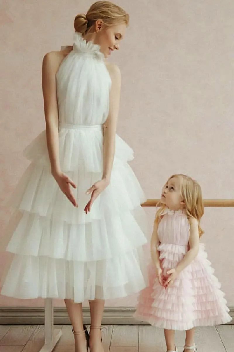 Ivory Tulle Wedding Dresses with Tiered Skirt
