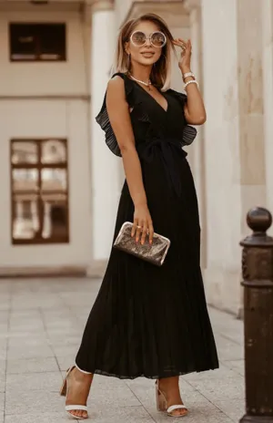 Maxi Dress with Lotus Leaf Sleeves and Pleated Chiffon Design