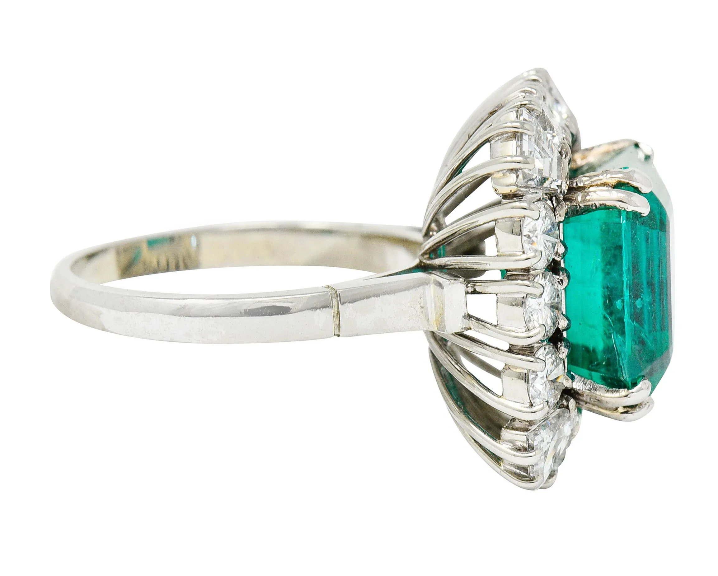 Outstanding 1950's Mid-Century Colombian Emerald Diamond 18 Karat White Gold Vintage Cluster Ring AGL