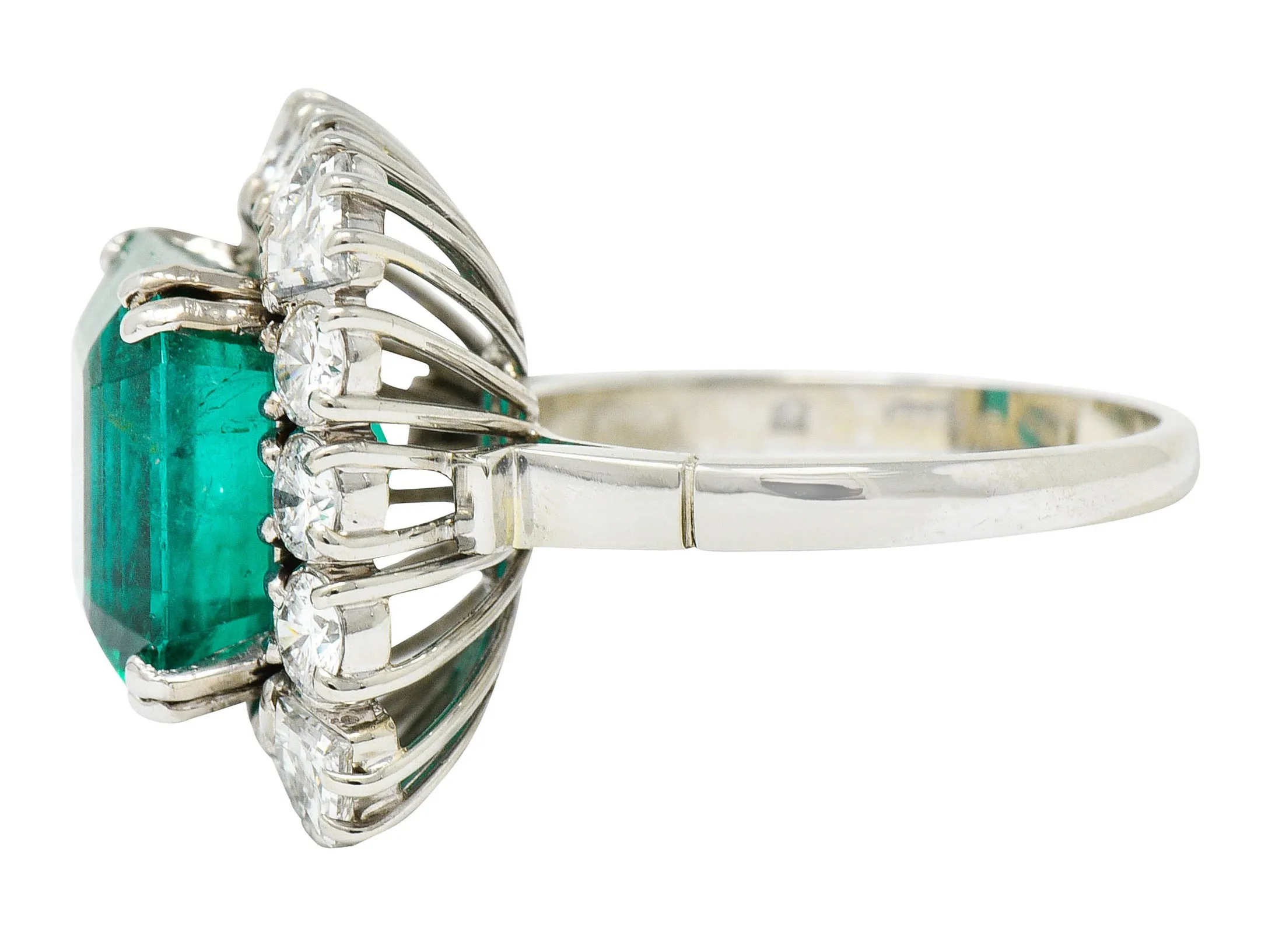 Outstanding 1950's Mid-Century Colombian Emerald Diamond 18 Karat White Gold Vintage Cluster Ring AGL