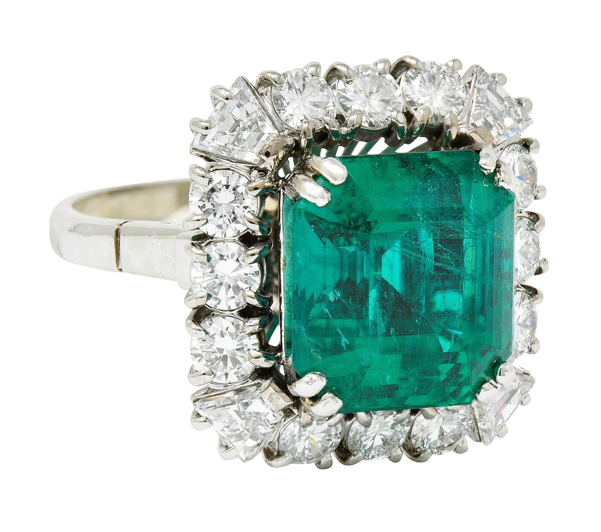 Outstanding 1950's Mid-Century Colombian Emerald Diamond 18 Karat White Gold Vintage Cluster Ring AGL