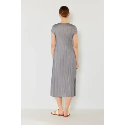Pleated Sleeve Midi Dress