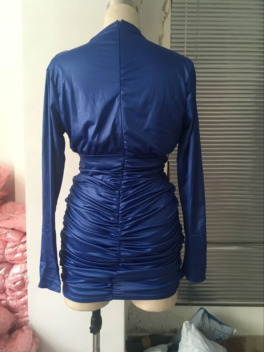Pleated Solid Color Sexy Tight-fitting Long-sleeved Dress