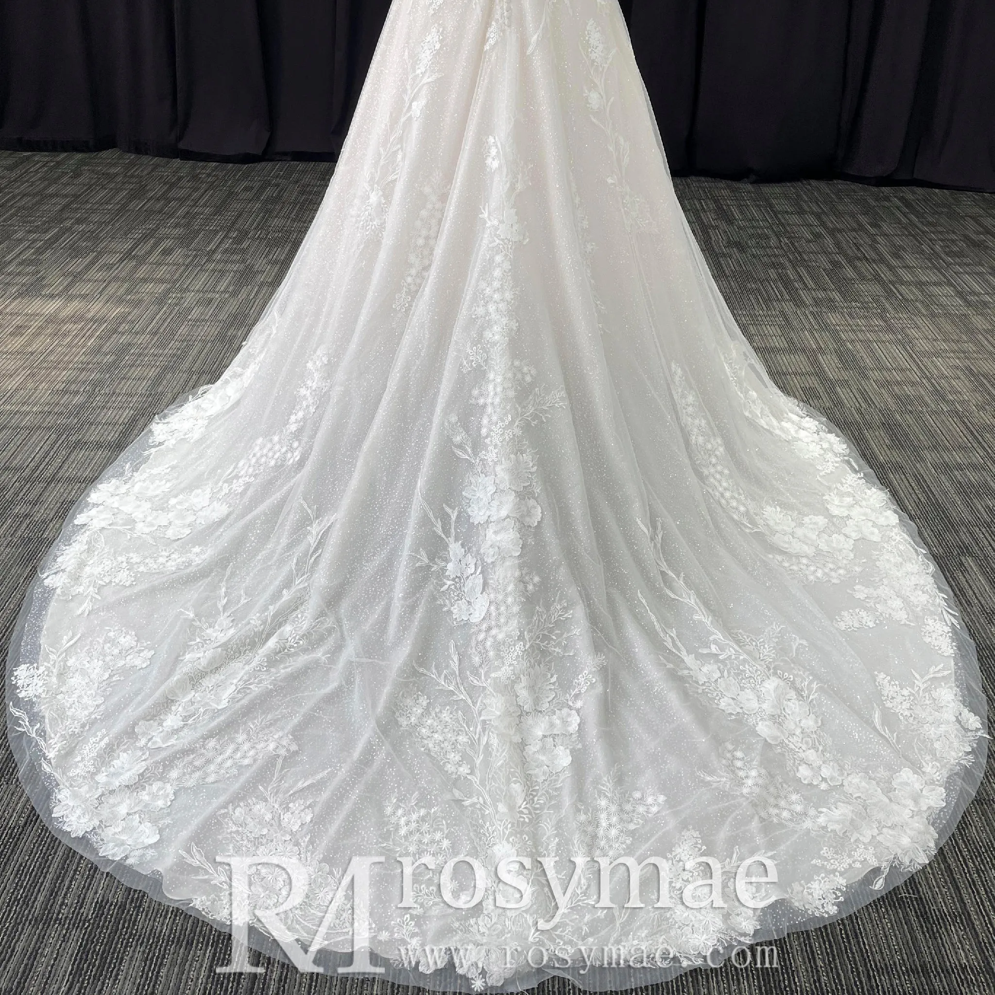 Plus Size A-line Tulle Lace Wedding Dresses & Gowns with 3/4 Sleeves