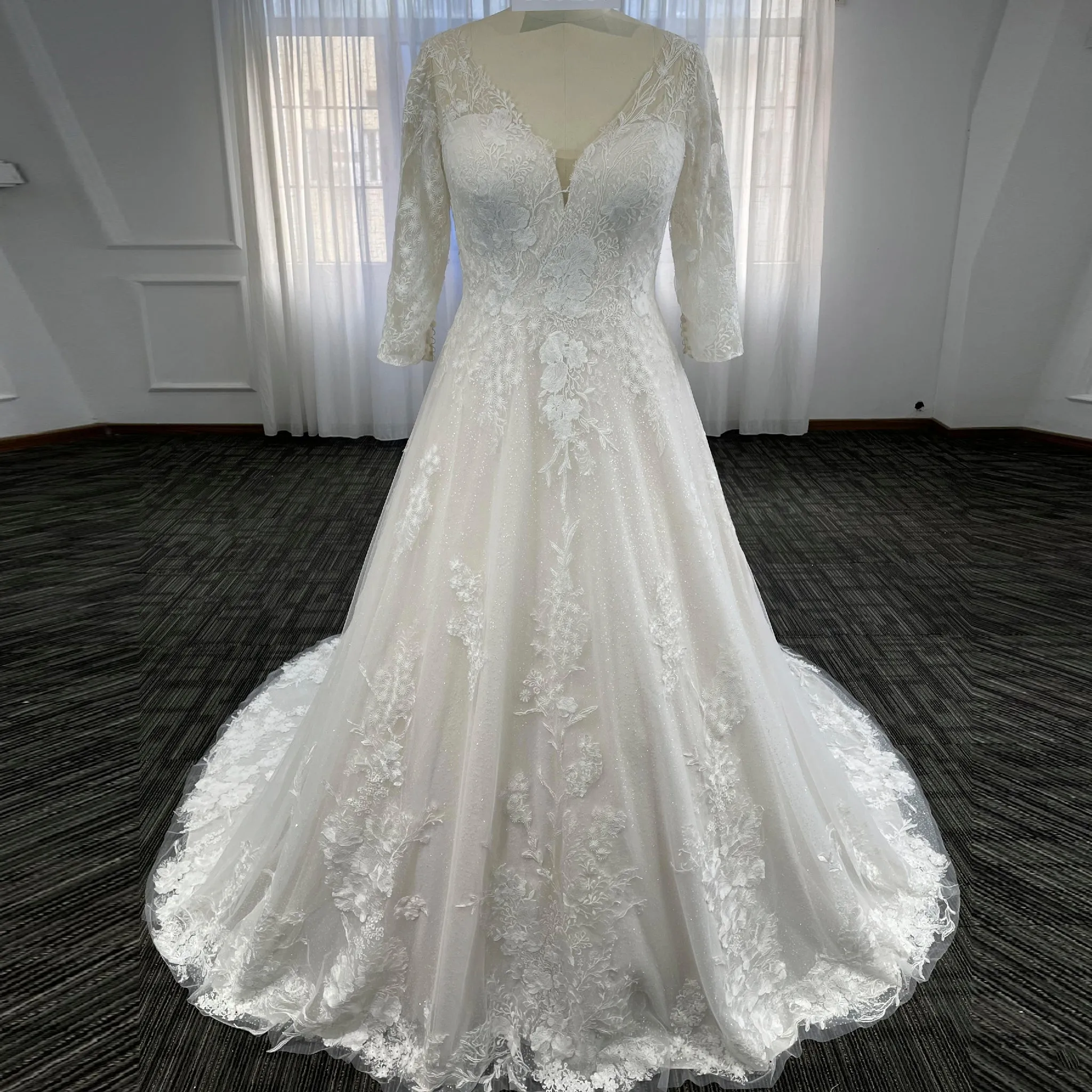 Plus Size A-line Tulle Lace Wedding Dresses & Gowns with 3/4 Sleeves