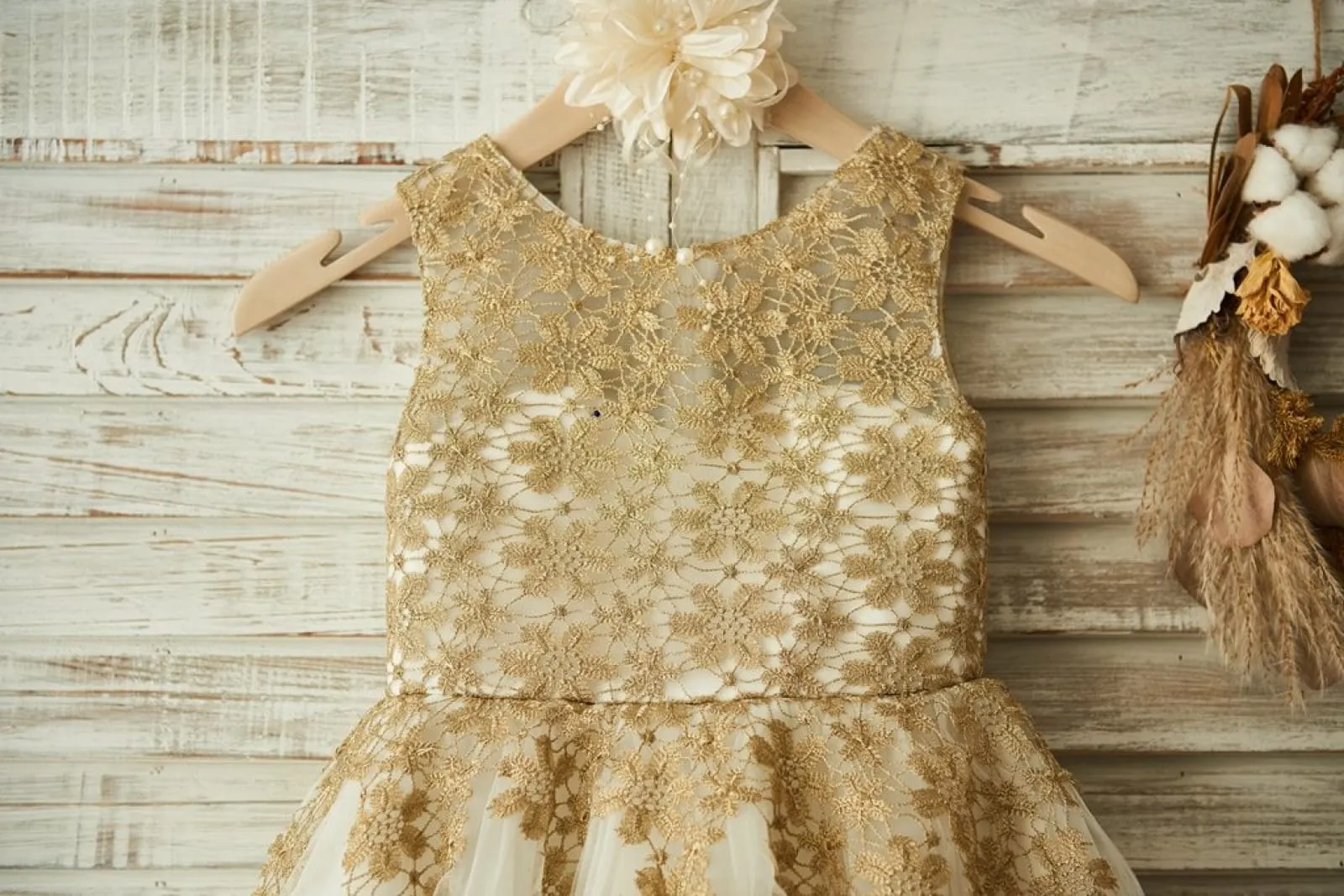 Princess Gold Lace Ivory Tulle Scoop Neck Wedding Flower Girl Dress