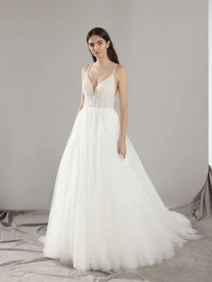 Pronovias "Hero"