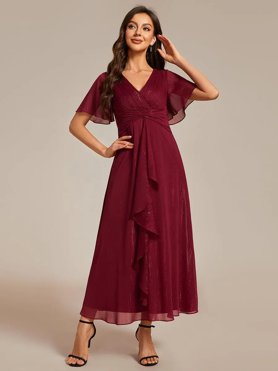 Robe d'invité de mariage mi-longue trapèze à manches courtes et paillettes avec ourlet à volants