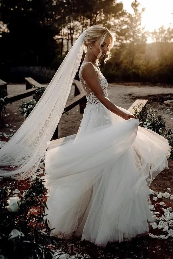 Roycebridal Marvelous Tulle V-neck A-line Wedding Dresses With Flowers Bridal Gowns,MW456
