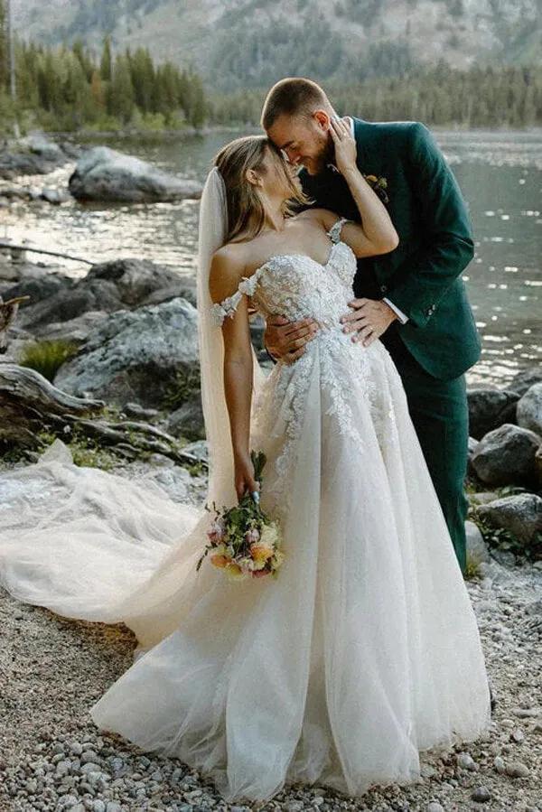 Roycebridal Tulle A-line Off-the-Shoulder Wedding Dresses With Lace Appliques, MW915
